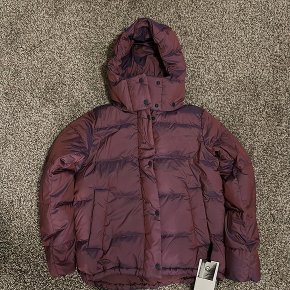 lululemon athletica Jackets & Blazers - Brand new Lululemon Wunder Puff Jacket in Heathered Plumful Size 6